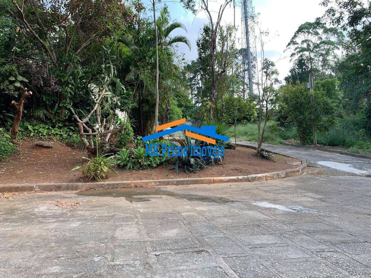 Casa à venda com 6 quartos, 1316m² - Foto 9