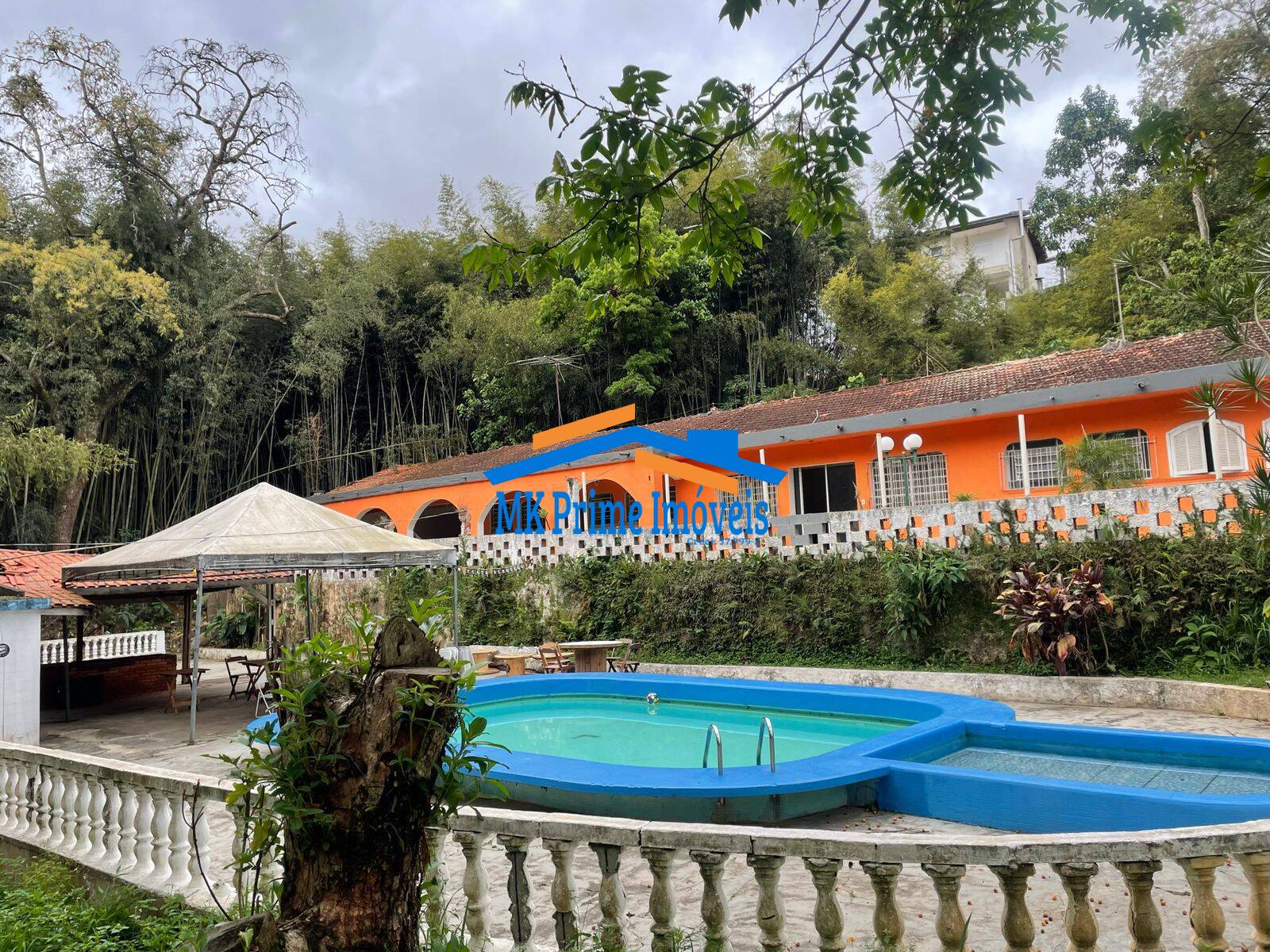 Casa à venda com 6 quartos, 1316m² - Foto 23