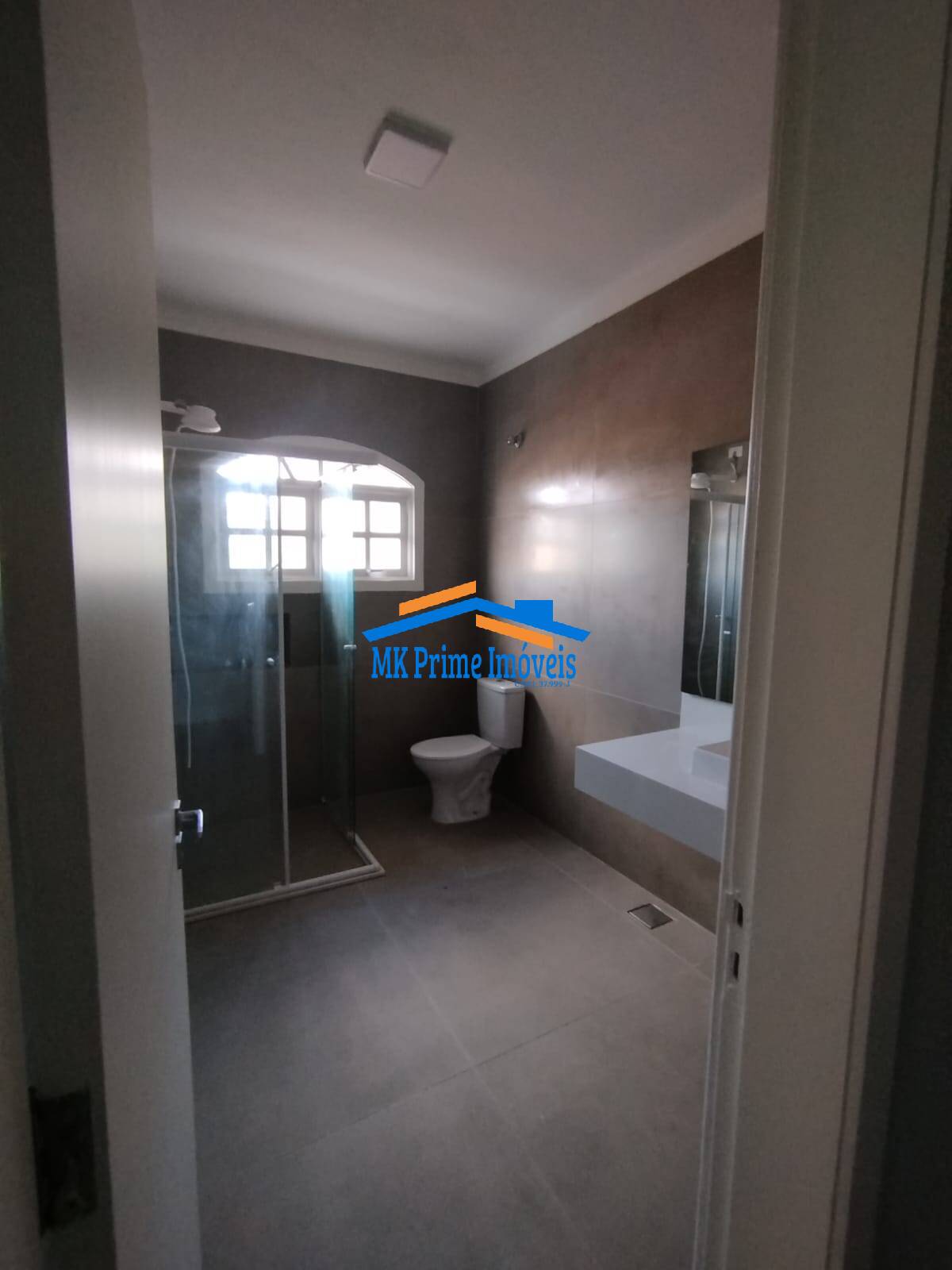 Casa para alugar com 3 quartos, 204m² - Foto 14