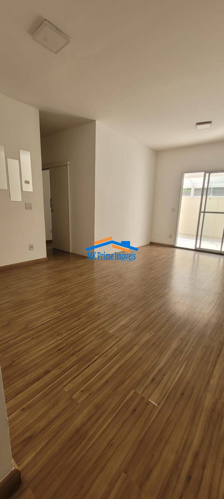 Apartamento à venda com 4 quartos, 105m² - Foto 2