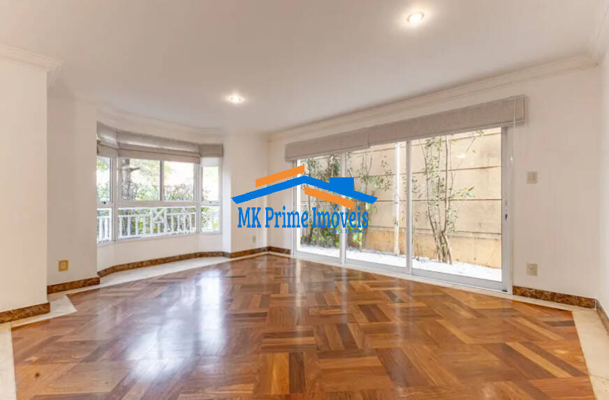 Sobrado à venda com 6 quartos, 568m² - Foto 2