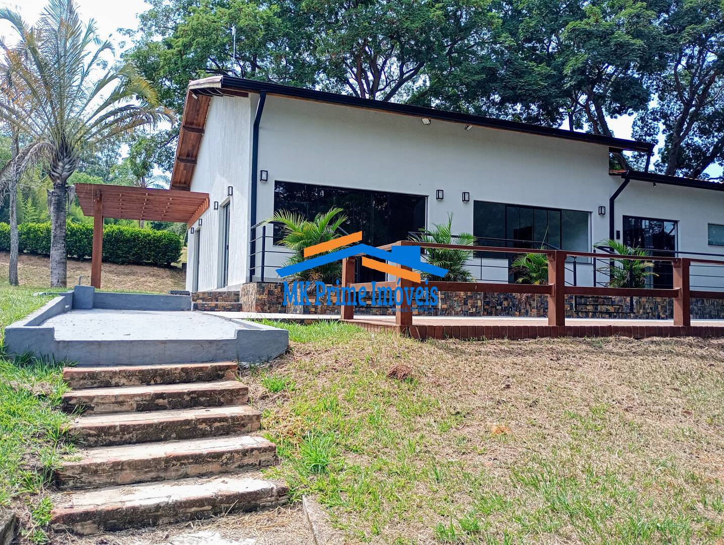 Chácara à venda com 3 quartos, 104m² - Foto 2