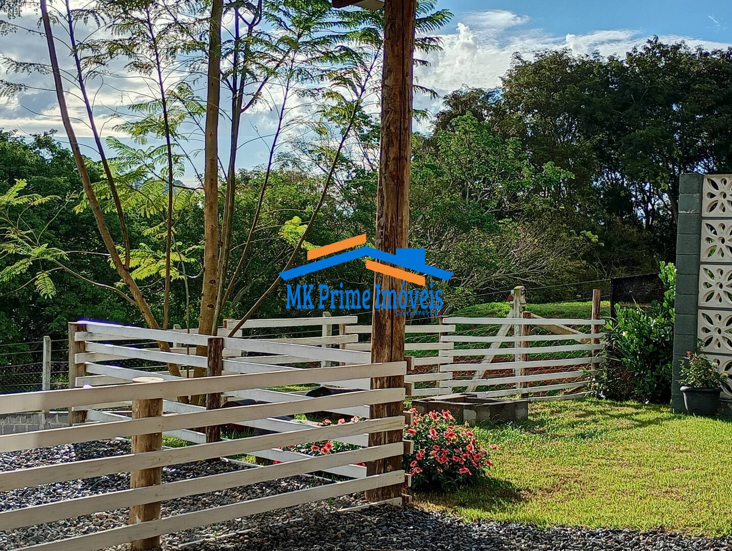 Chácara à venda com 3 quartos, 104m² - Foto 18