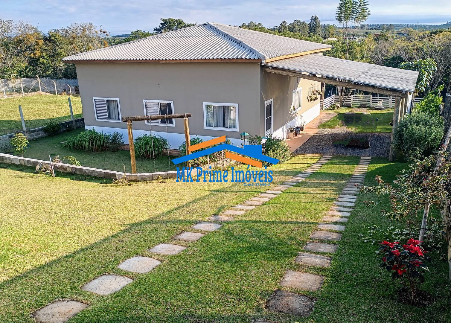 Chácara à venda com 3 quartos, 104m² - Foto 1