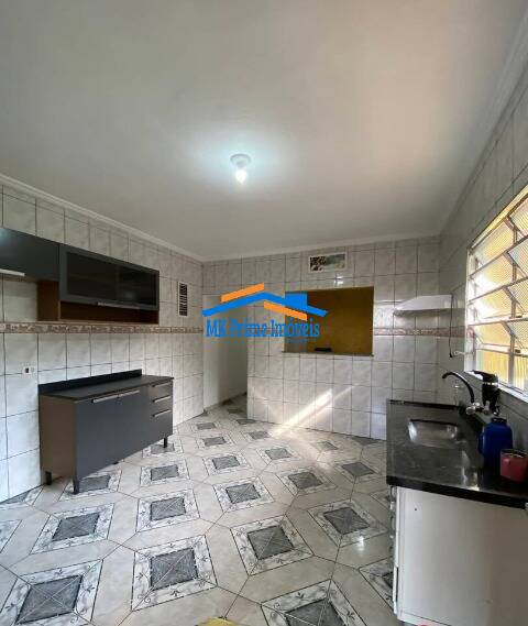 Casa à venda com 8 quartos, 125m² - Foto 27