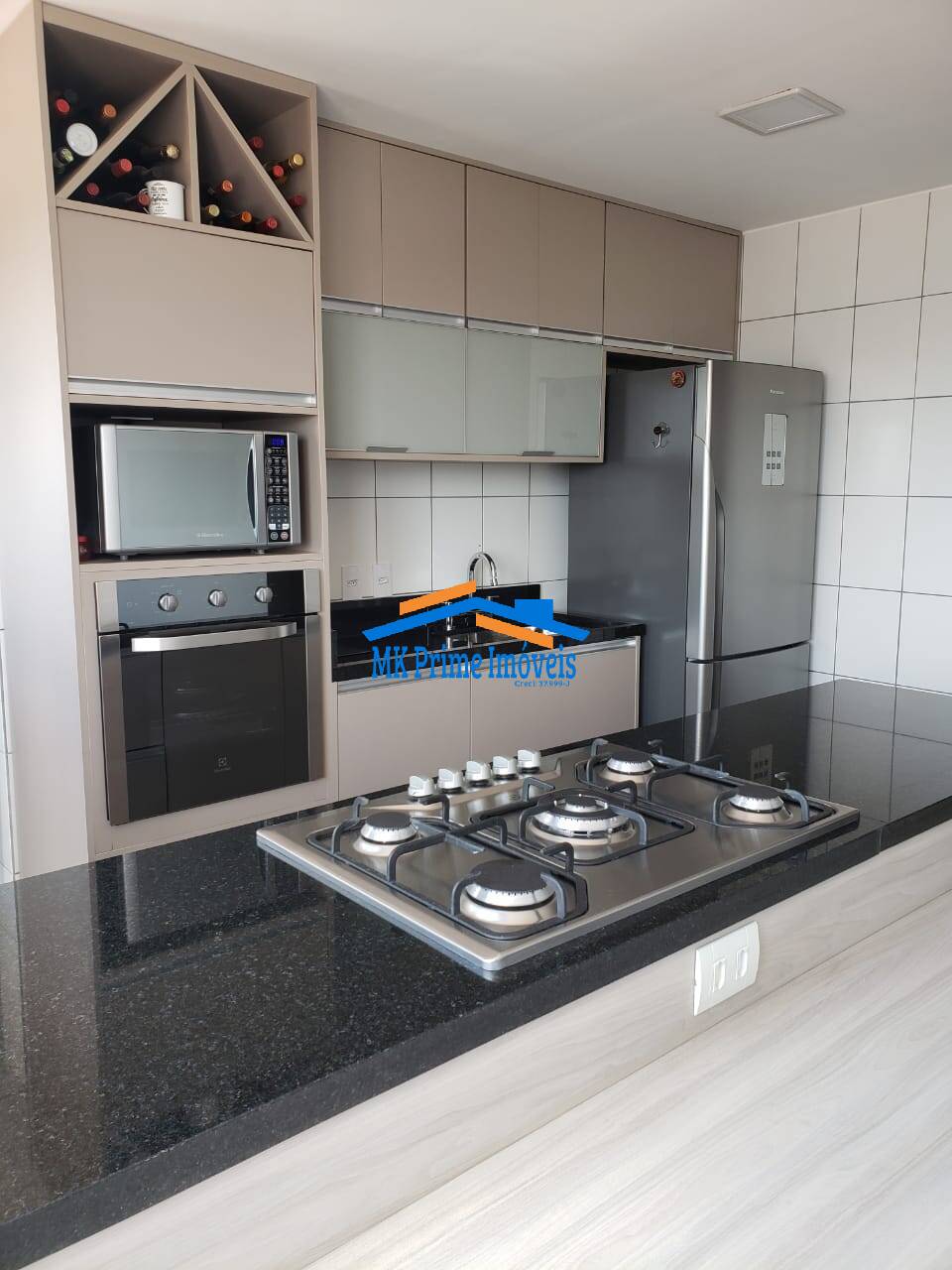 Apartamento à venda com 3 quartos, 74m² - Foto 1