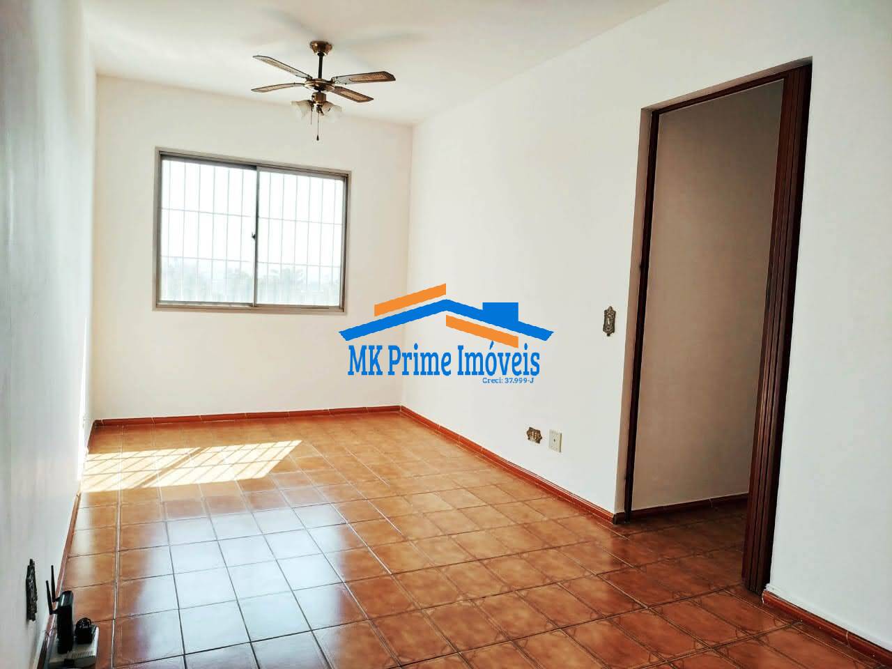 Apartamento à venda com 2 quartos, 62m² - Foto 7