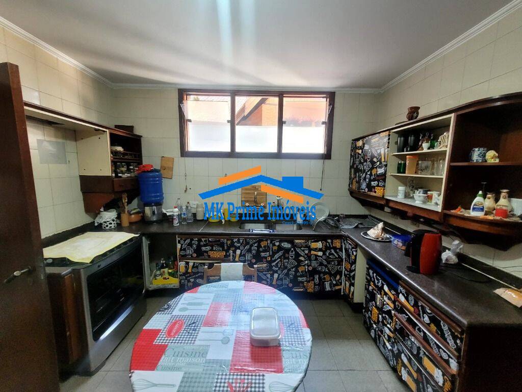 Casa de Condomínio à venda com 4 quartos, 400m² - Foto 9