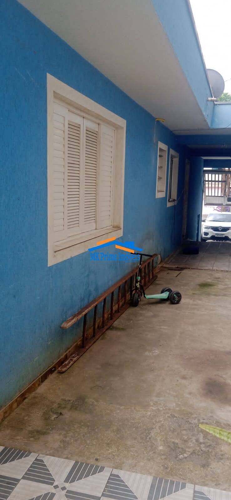 Casa à venda com 2 quartos, 350m² - Foto 1