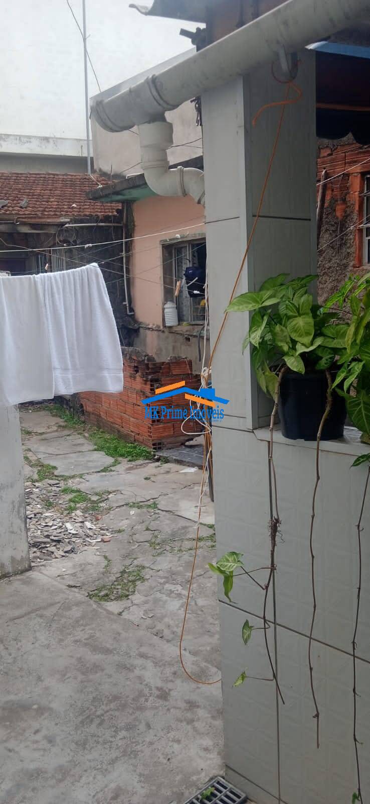 Casa à venda com 2 quartos, 350m² - Foto 8