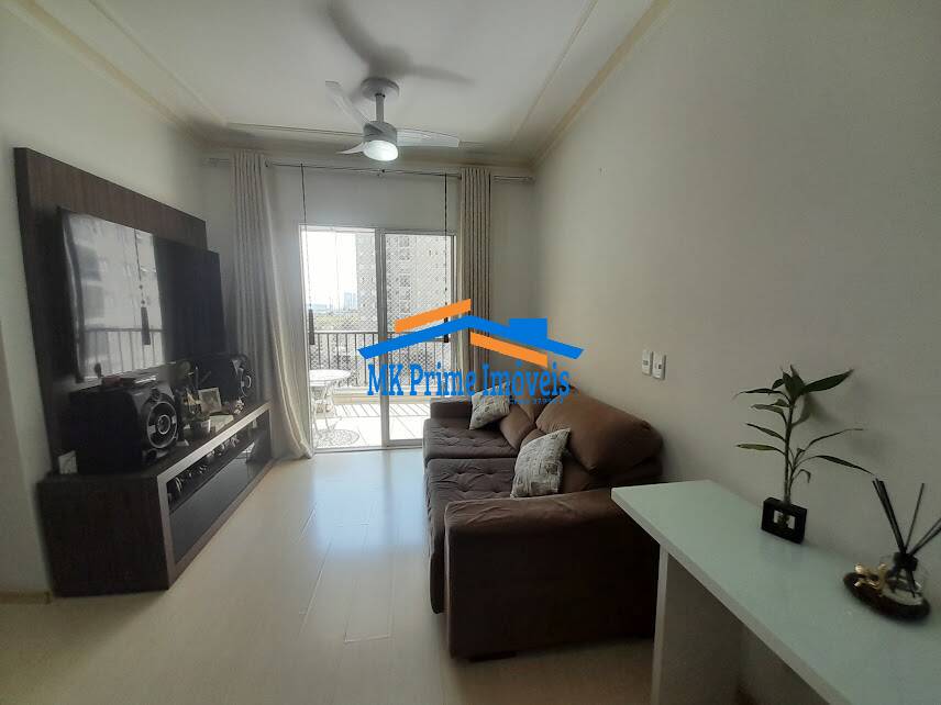 Apartamento à venda com 3 quartos, 74m² - Foto 1