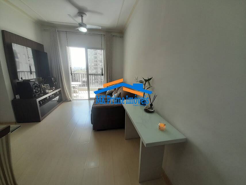 Apartamento à venda com 3 quartos, 74m² - Foto 2