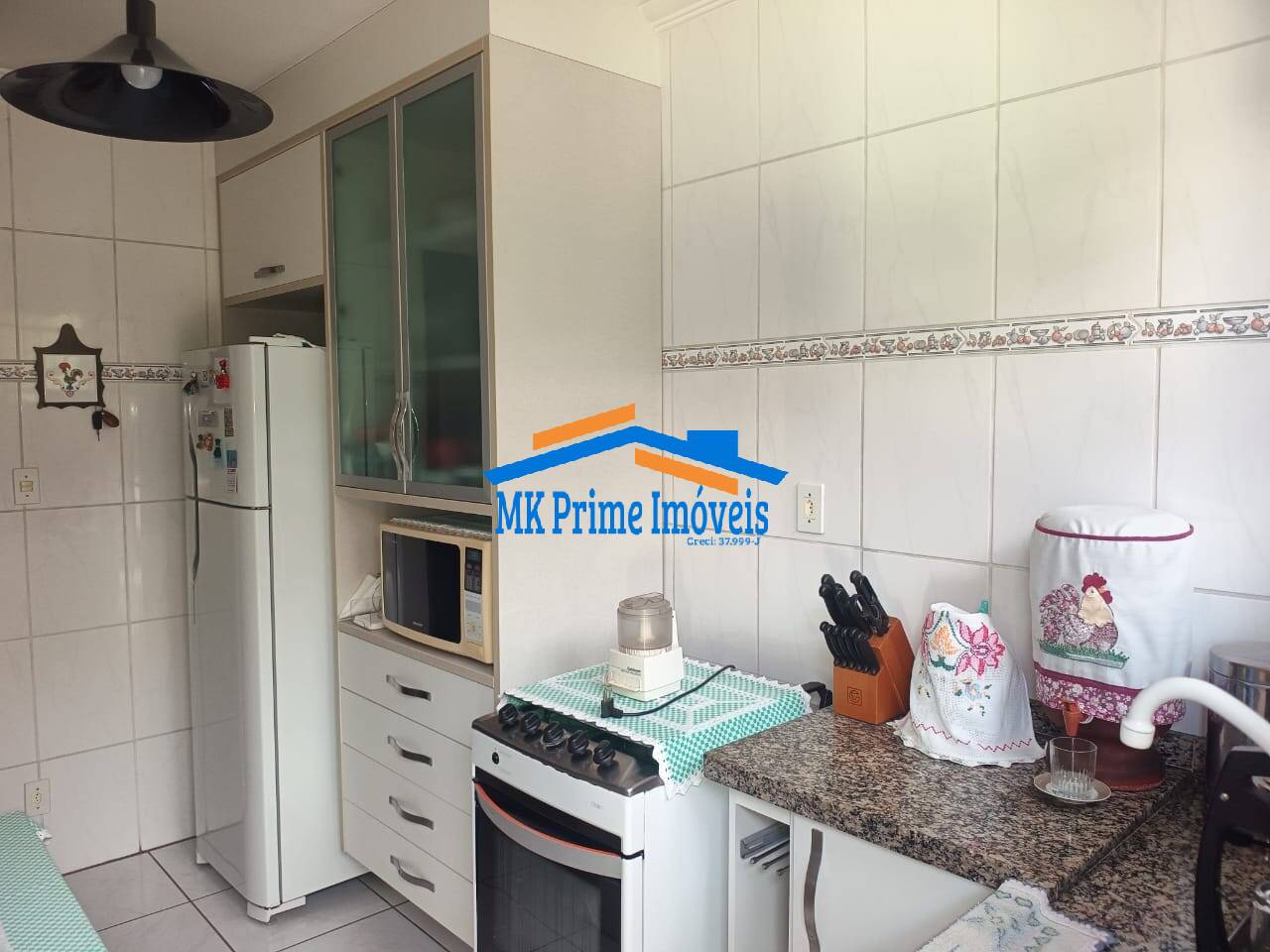 Casa à venda com 2 quartos, 160m² - Foto 8