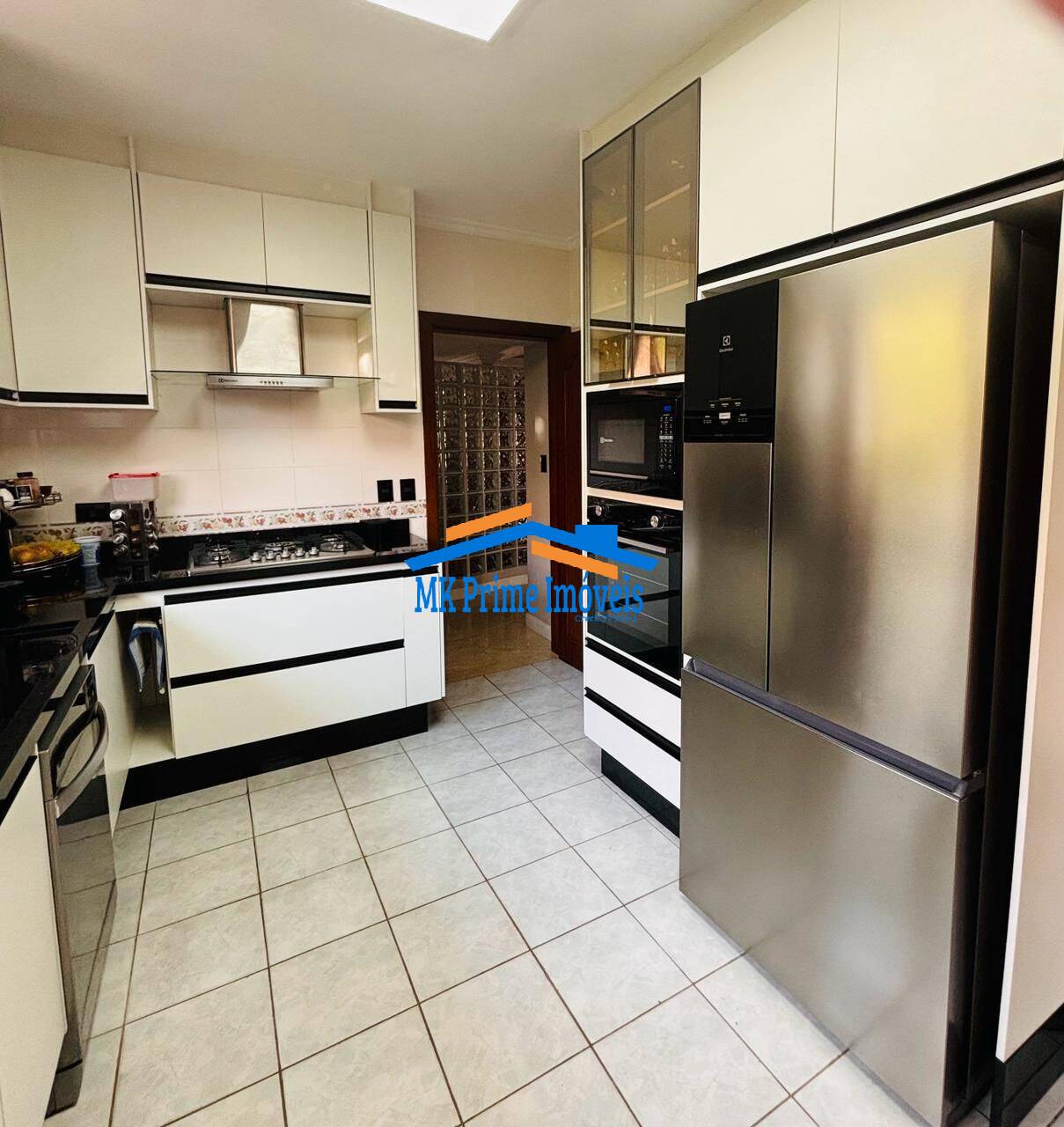 Casa de Condomínio à venda com 4 quartos, 520m² - Foto 10