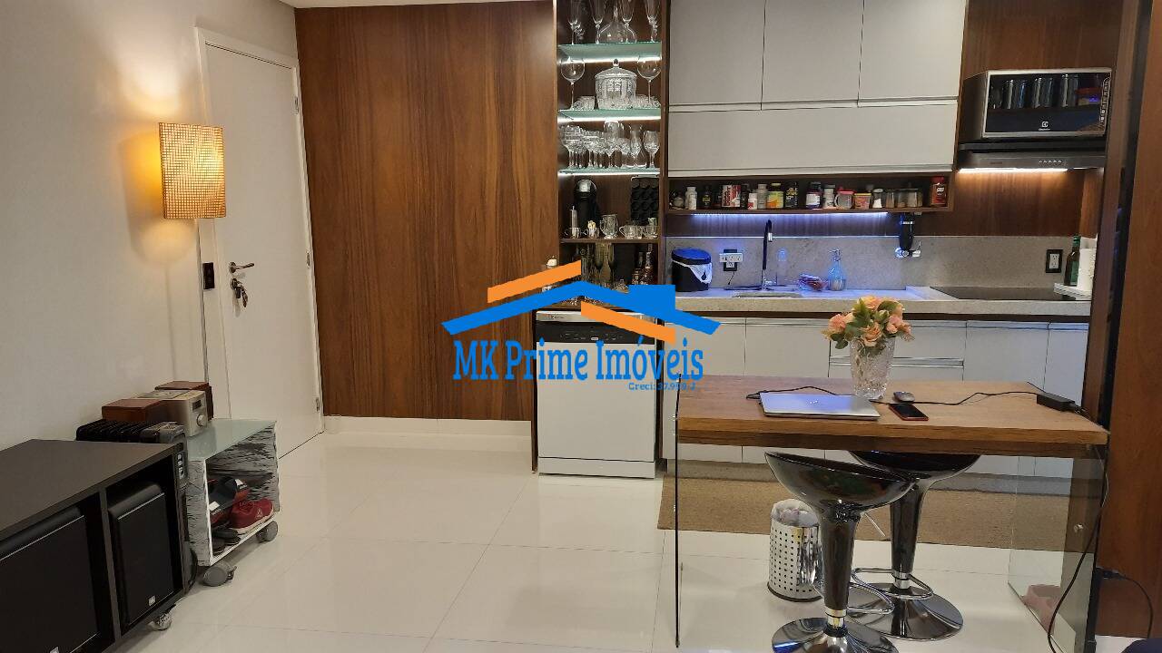 Apartamento à venda com 1 quarto, 50m² - Foto 2