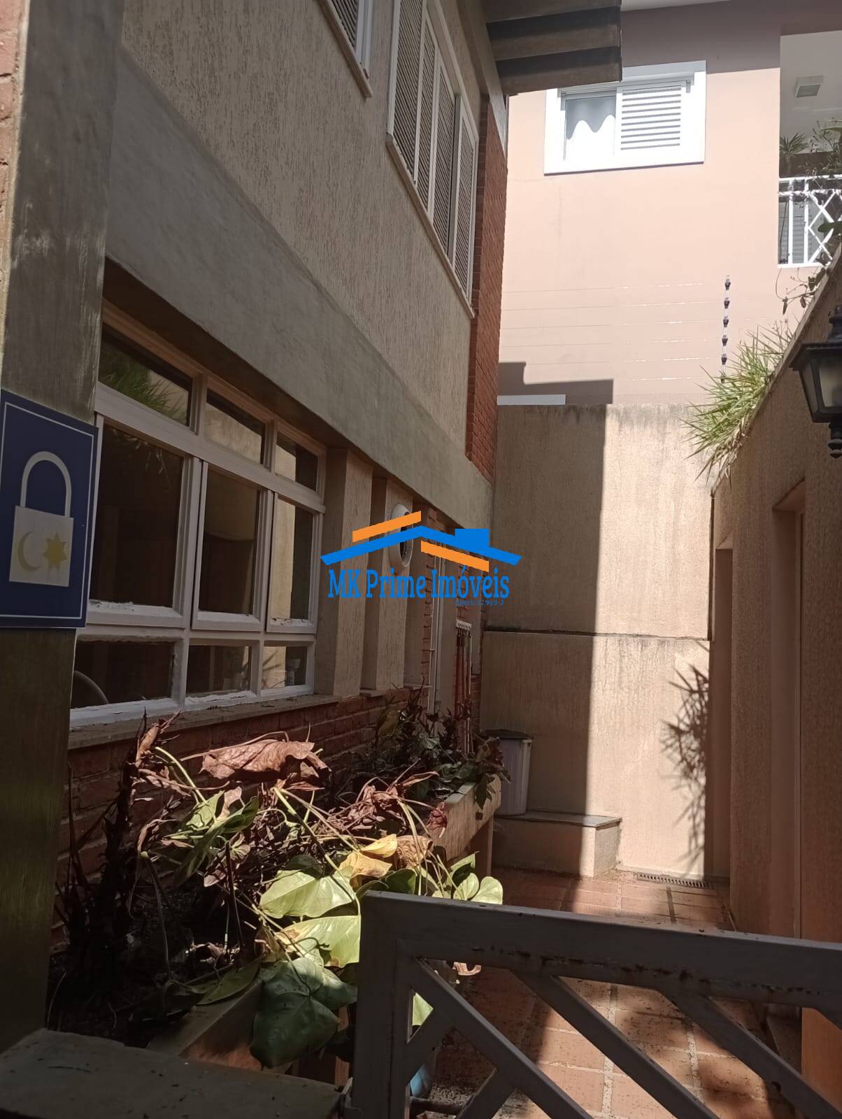 Sobrado à venda e aluguel com 3 quartos, 250m² - Foto 5