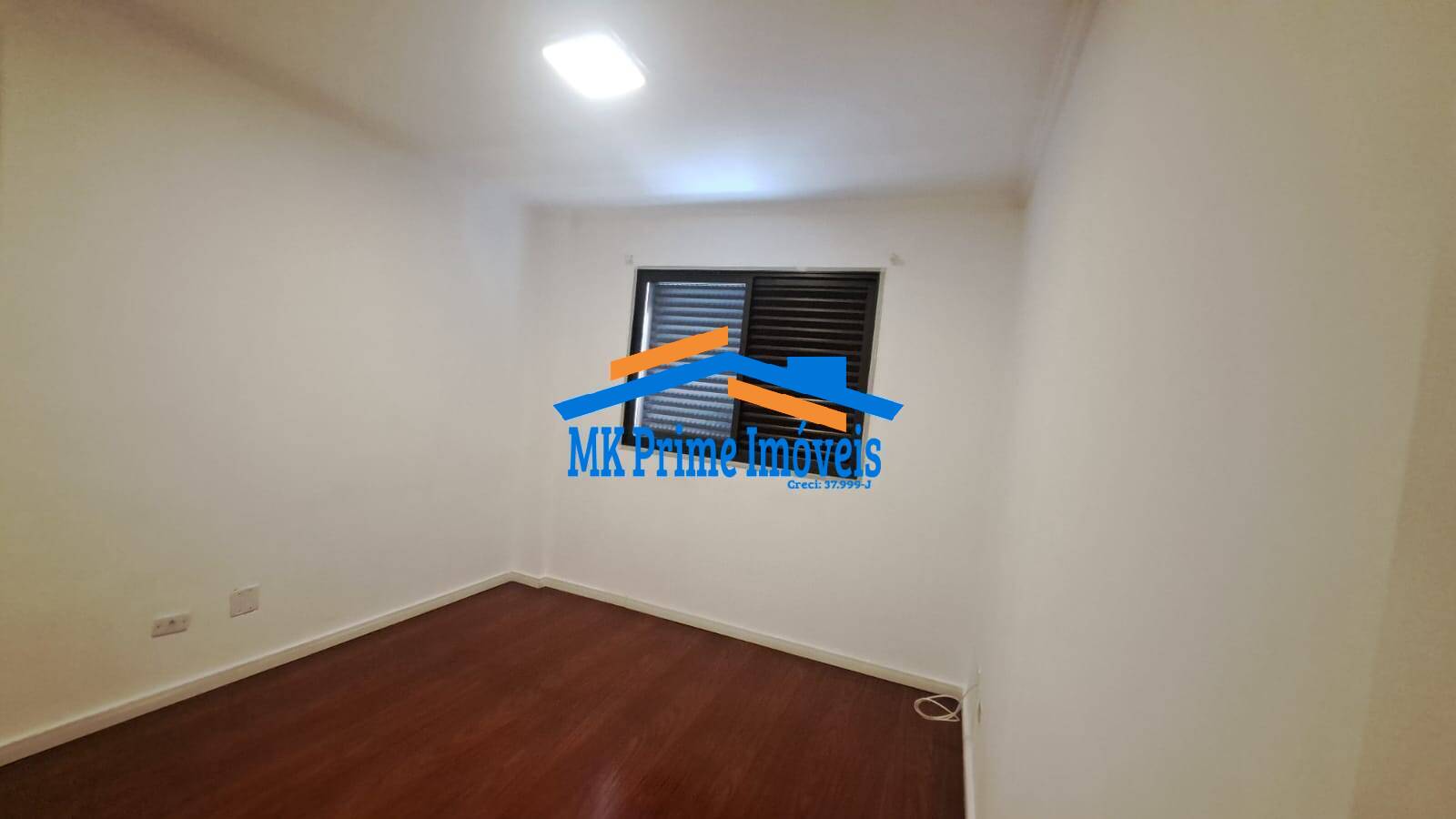 Apartamento para alugar com 3 quartos, 75m² - Foto 4