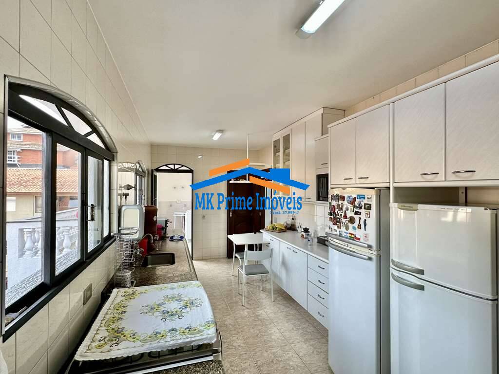 Sobrado à venda com 4 quartos, 432m² - Foto 50