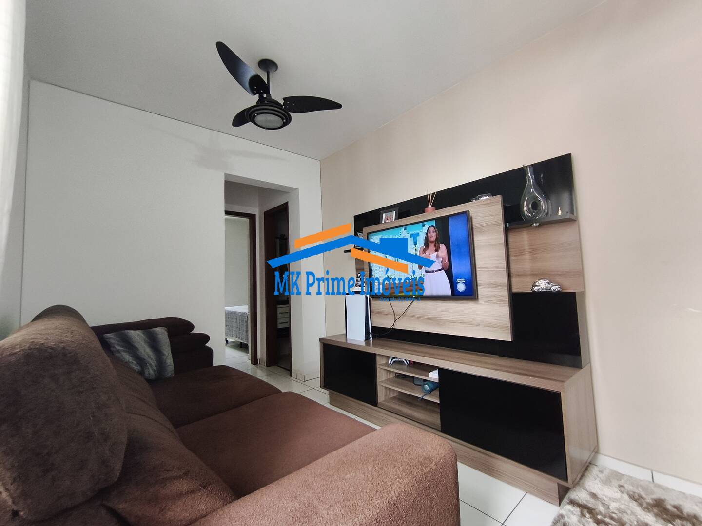 Apartamento à venda com 2 quartos, 61m² - Foto 2