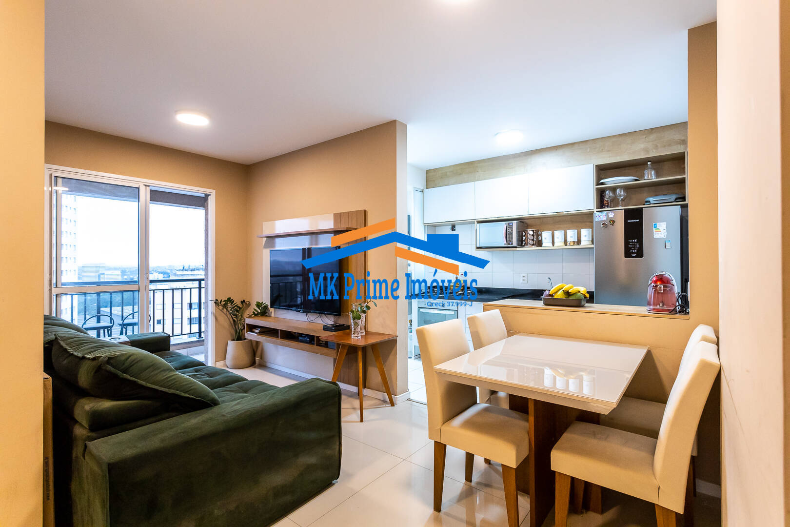 Apartamento à venda com 3 quartos, 83m² - Foto 1