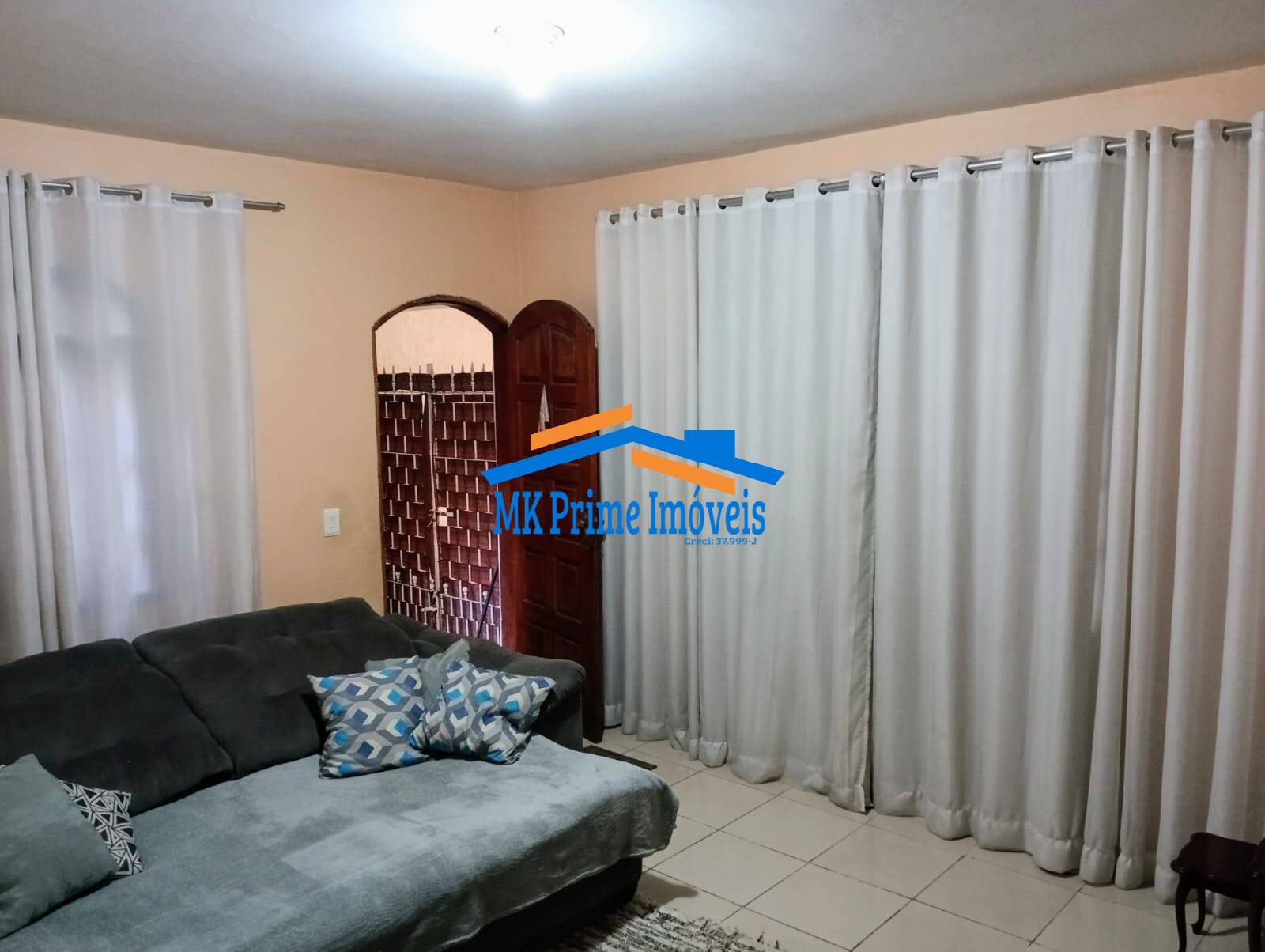 Casa à venda com 3 quartos, 271m² - Foto 7