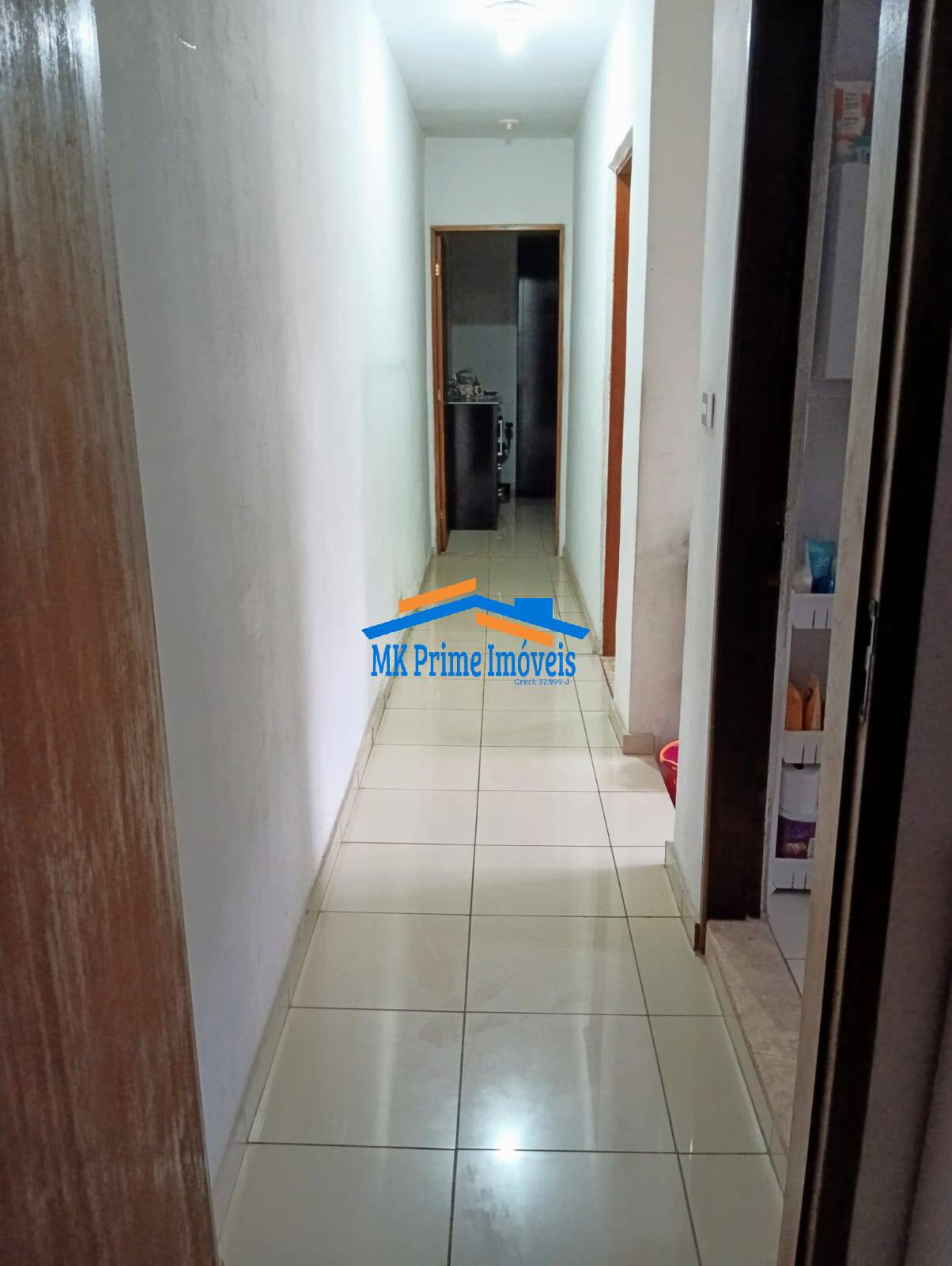 Casa à venda com 3 quartos, 271m² - Foto 5