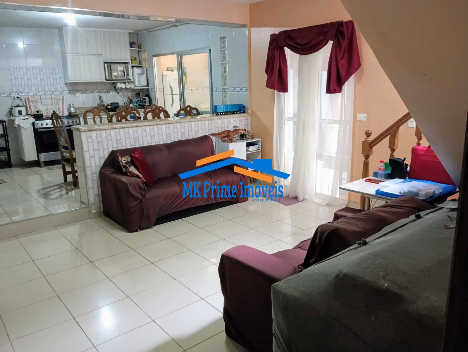 Casa à venda com 3 quartos, 271m² - Foto 2