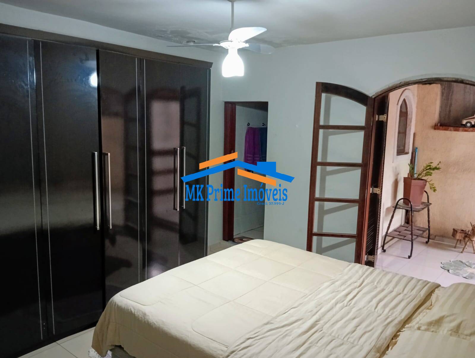 Casa à venda com 3 quartos, 271m² - Foto 10