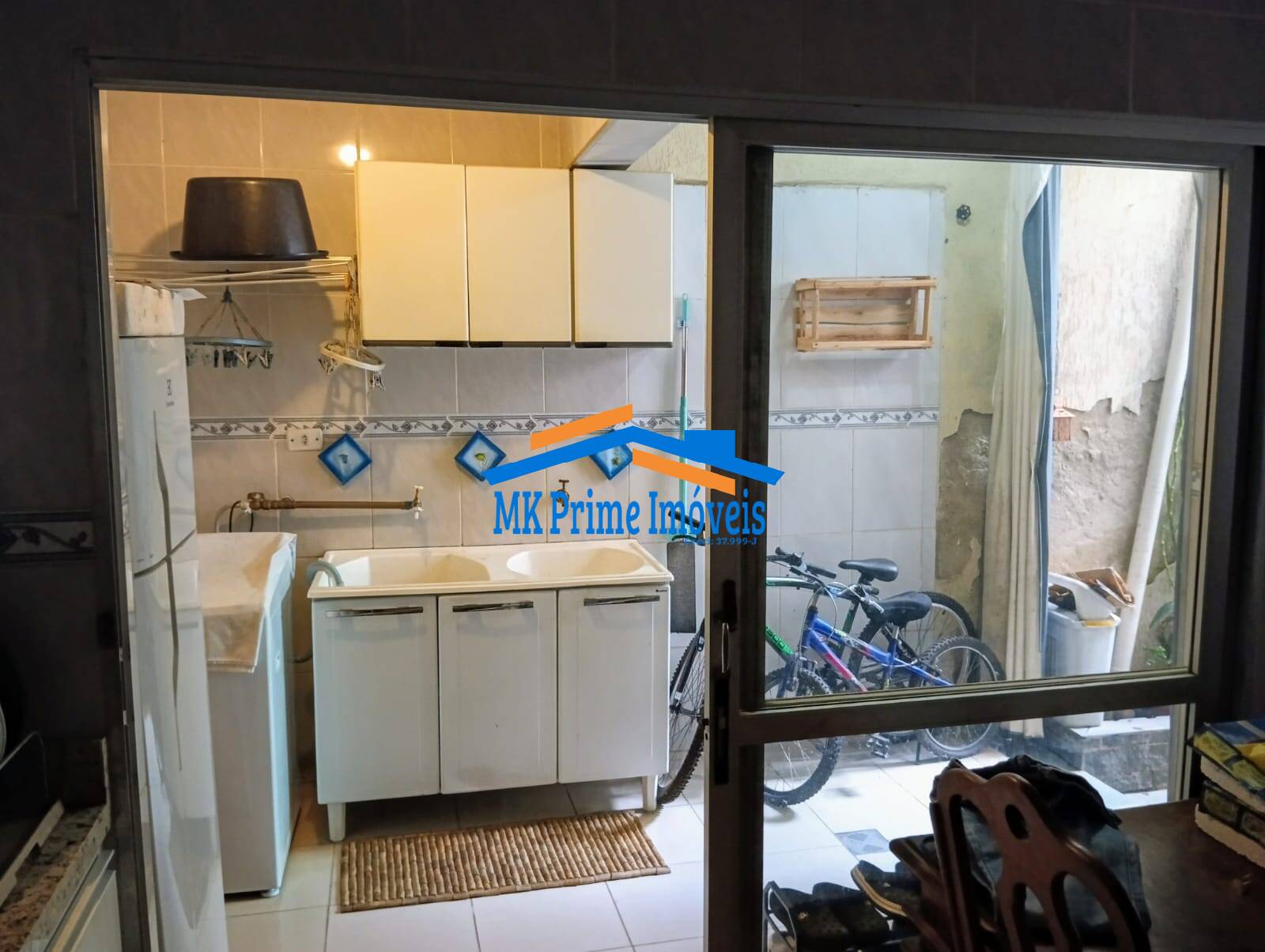 Casa à venda com 3 quartos, 271m² - Foto 4