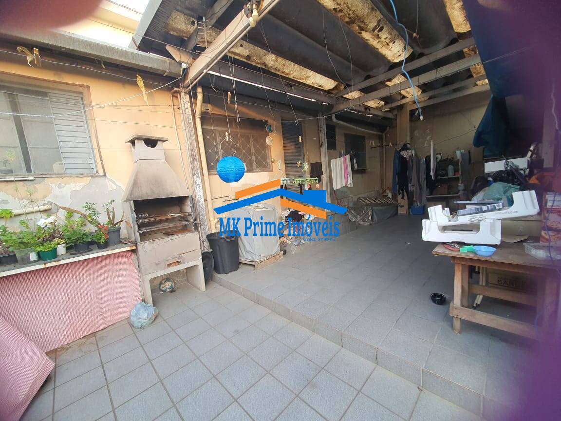 Casa à venda com 3 quartos, 200m² - Foto 7