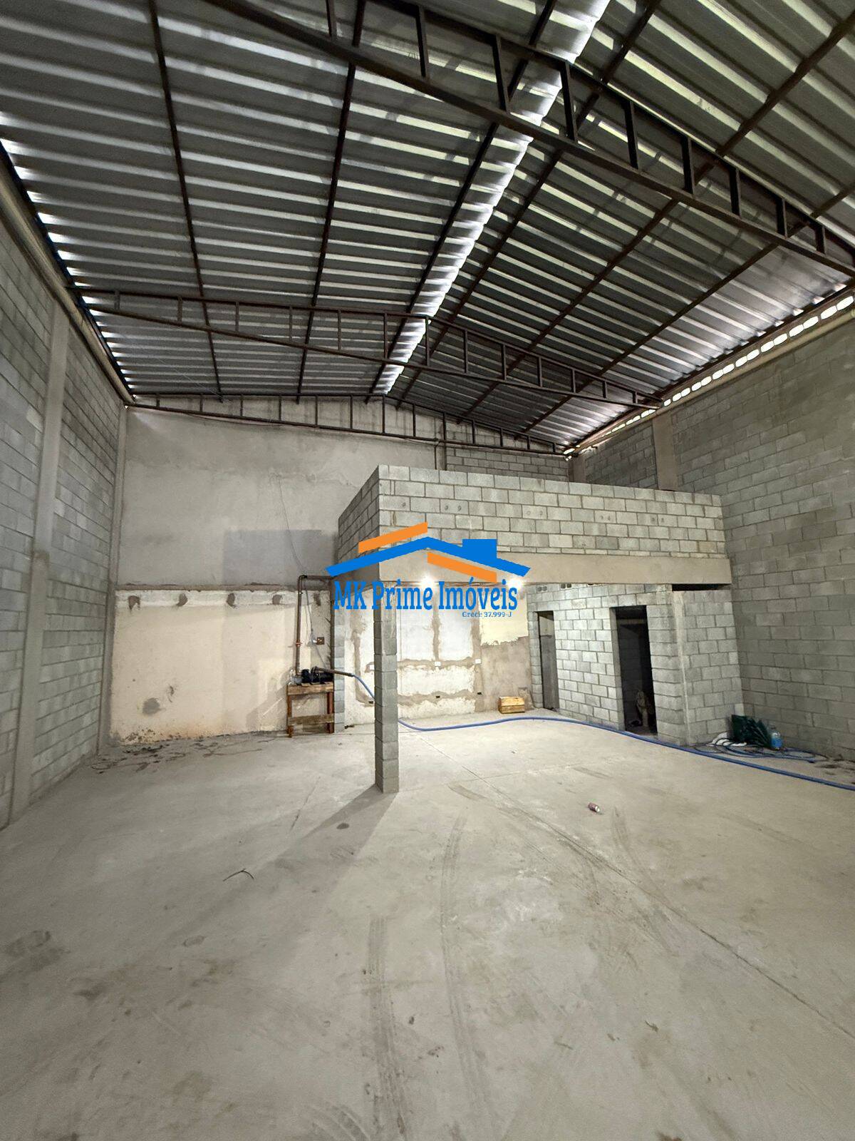 Depósito-Galpão, 280 m² - Foto 1