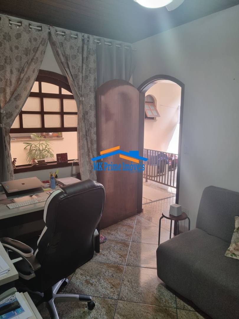 Casa, 3 quartos, 246 m² - Foto 18