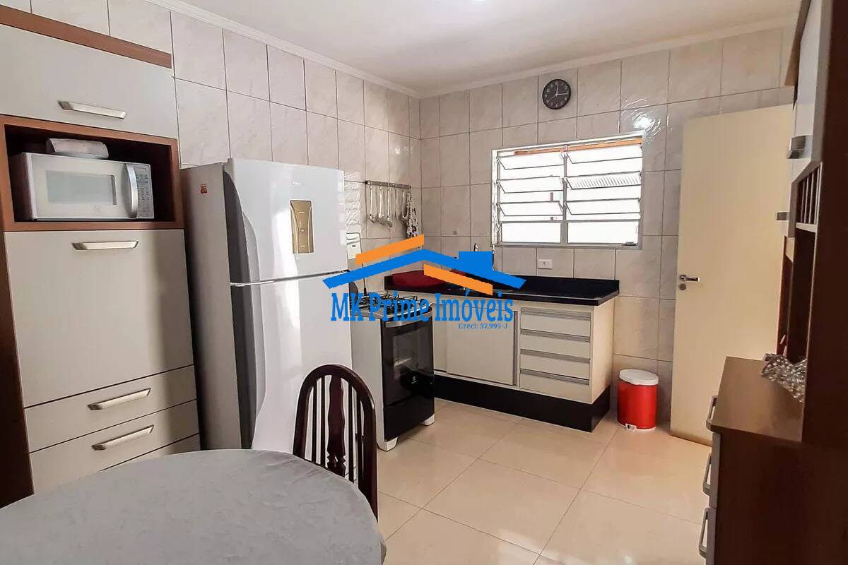 Casa, 2 quartos, 220 m² - Foto 17