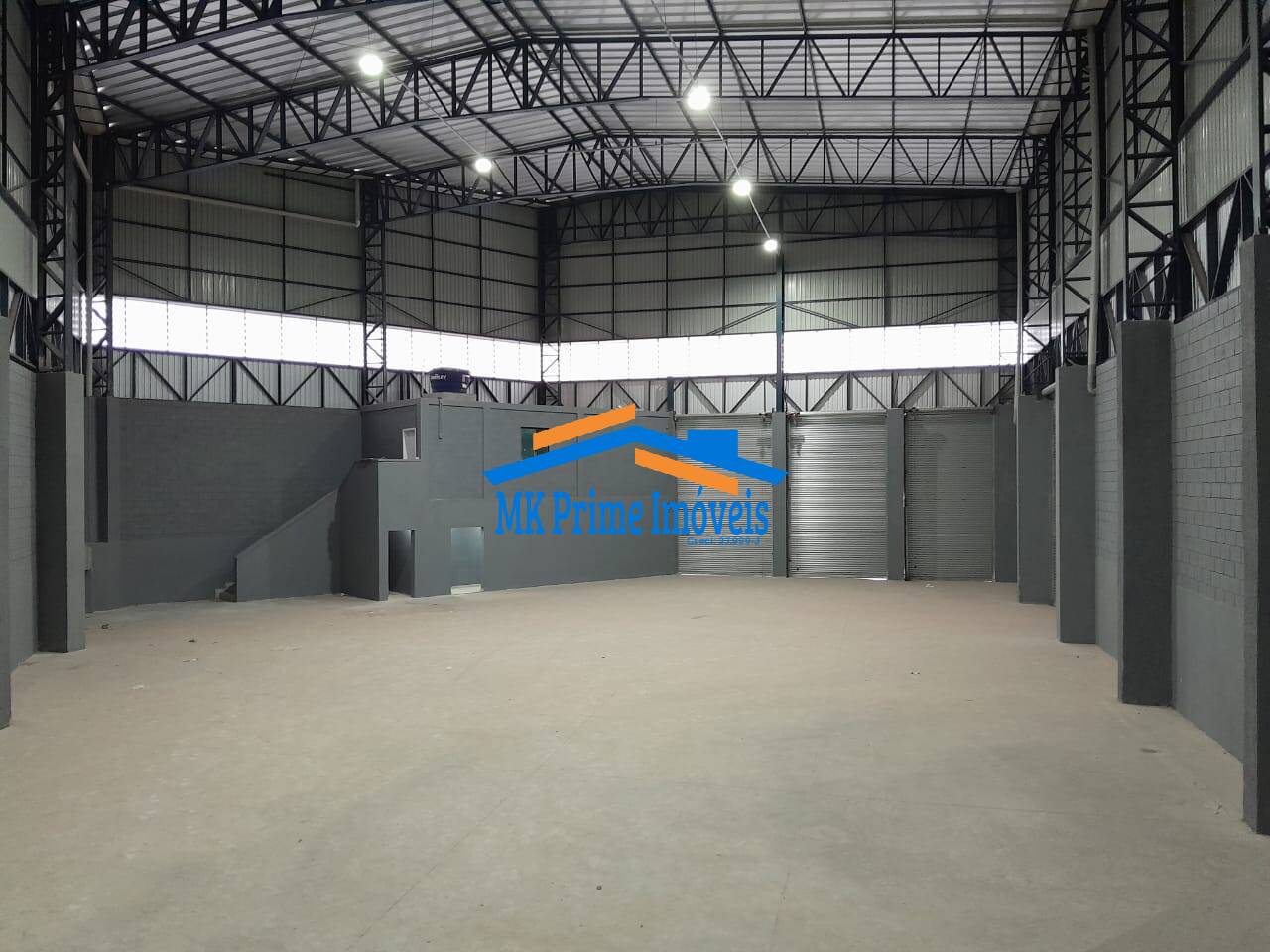 Depósito-Galpão, 820 m² - Foto 1