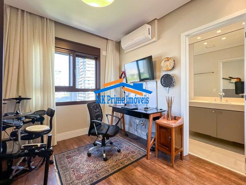 Apartamento, 3 quartos, 228 m² - Foto 31