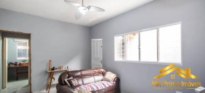 Casa, 4 quartos, 131 m² - Foto 1