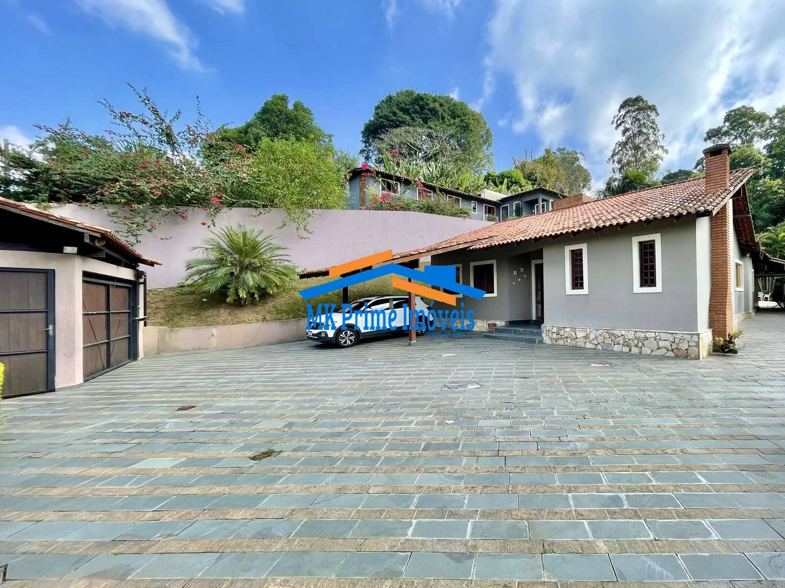 Casa de Condomínio para alugar com 3 quartos, 321m² - Foto 6