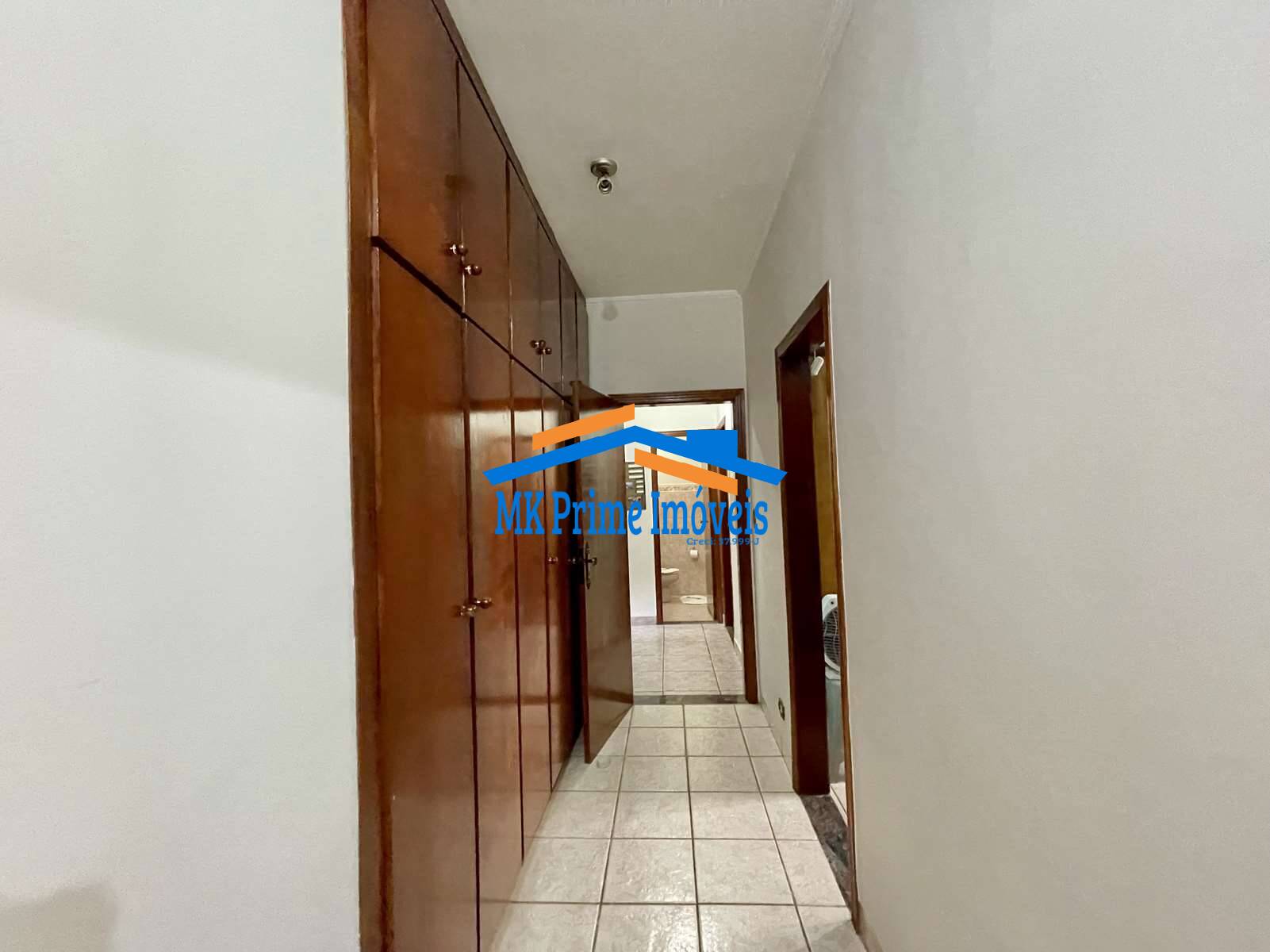Casa de Condomínio para alugar com 3 quartos, 321m² - Foto 16