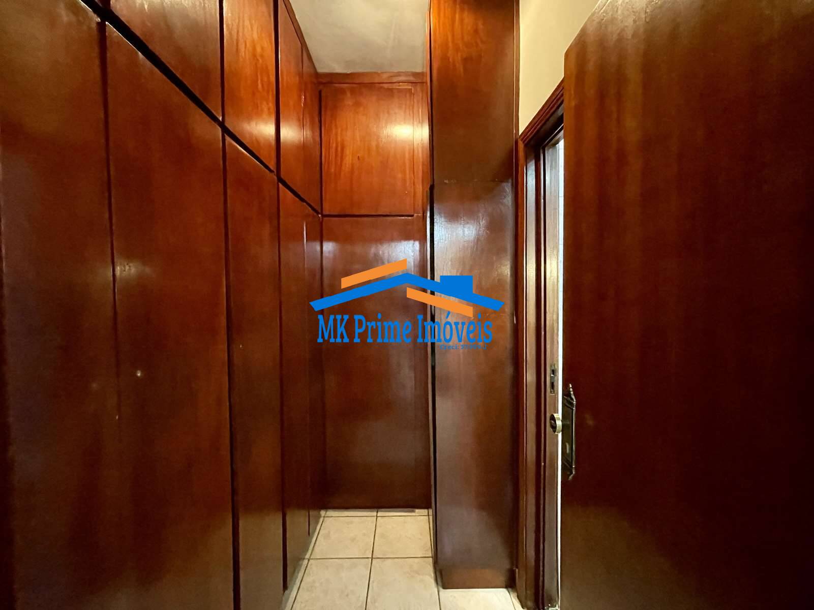 Casa de Condomínio para alugar com 3 quartos, 321m² - Foto 17