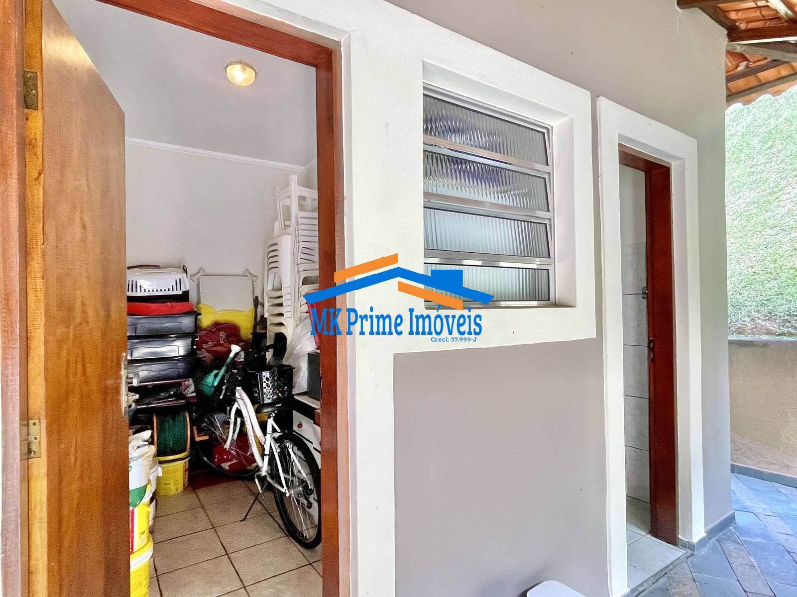 Casa de Condomínio para alugar com 3 quartos, 321m² - Foto 37