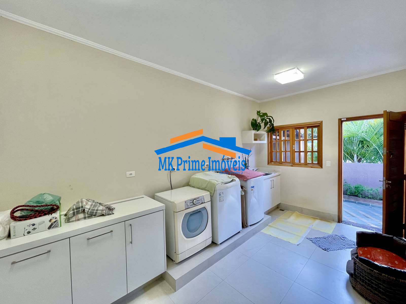 Casa de Condomínio para alugar com 3 quartos, 321m² - Foto 41