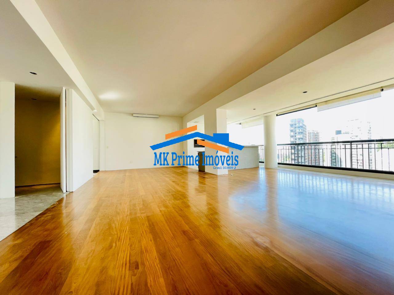 Apartamento à venda e aluguel com 3 quartos, 215m² - Foto 2