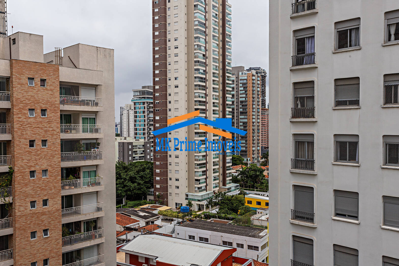Apartamento para alugar com 3 quartos, 100m² - Foto 29