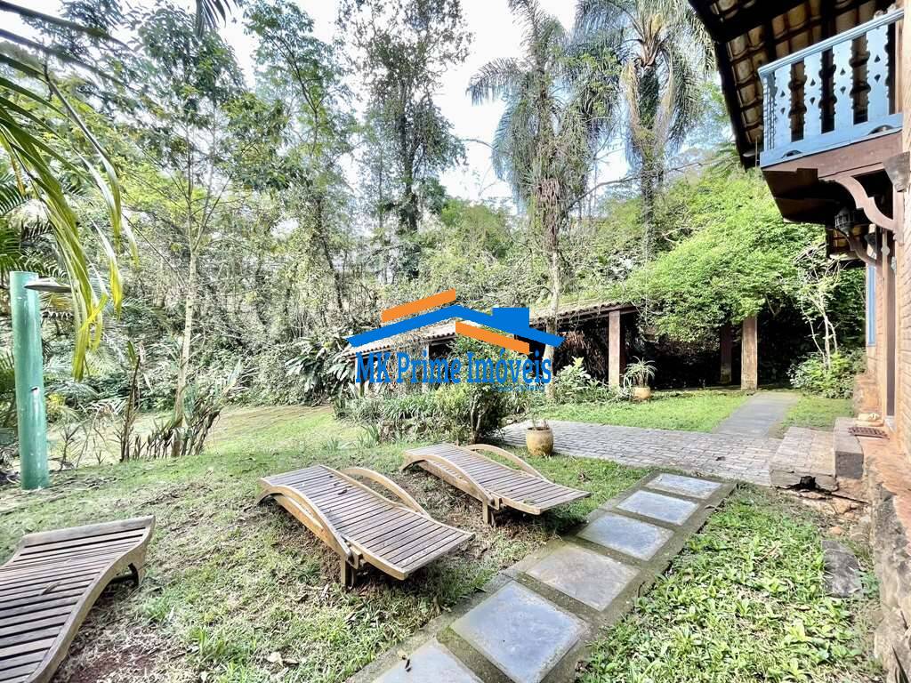 Casa de Condomínio para alugar com 3 quartos, 440m² - Foto 3