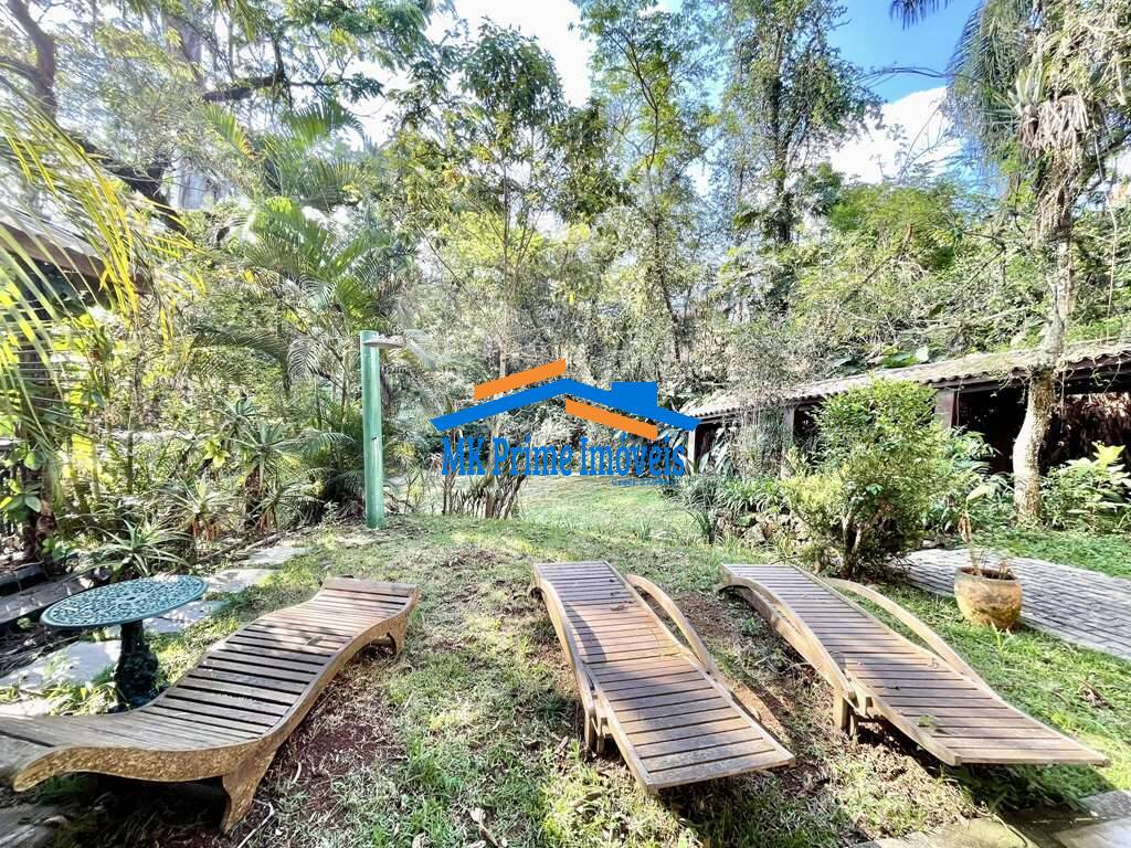 Casa de Condomínio para alugar com 3 quartos, 440m² - Foto 5