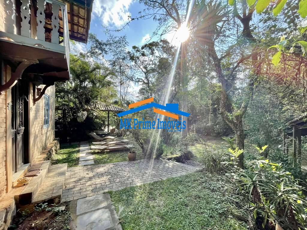 Casa de Condomínio para alugar com 3 quartos, 440m² - Foto 11