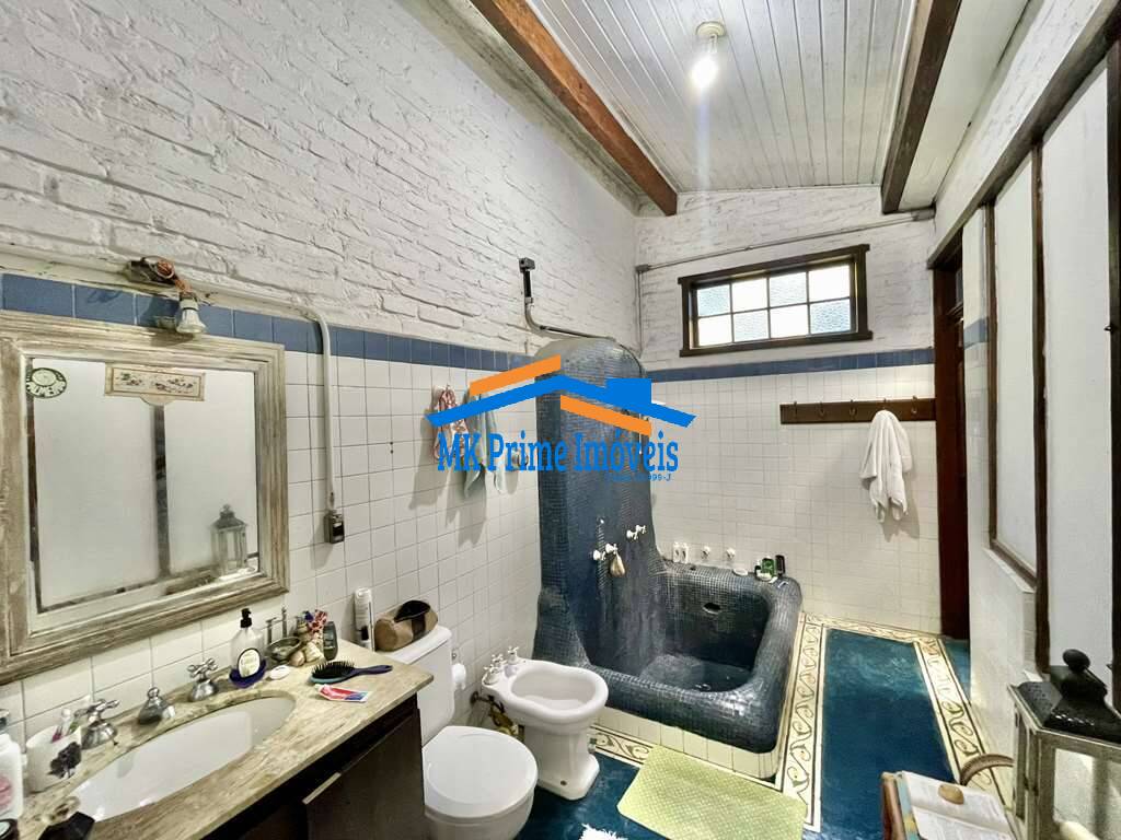 Casa de Condomínio para alugar com 3 quartos, 440m² - Foto 27