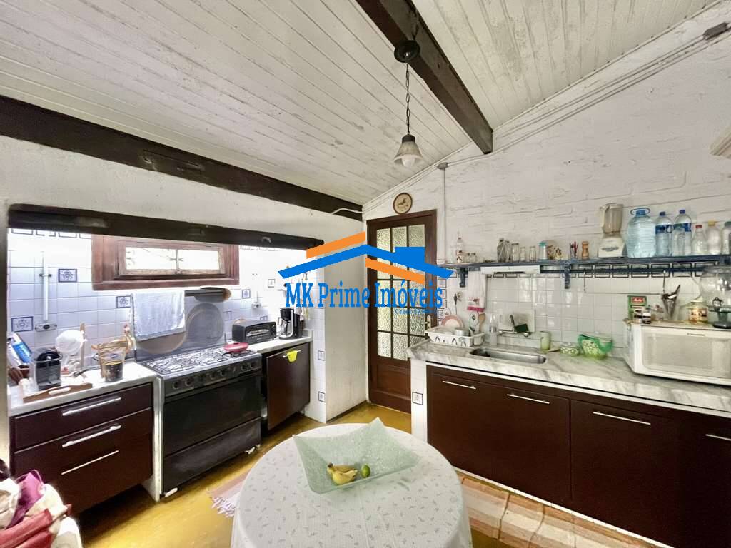 Casa de Condomínio para alugar com 3 quartos, 440m² - Foto 18