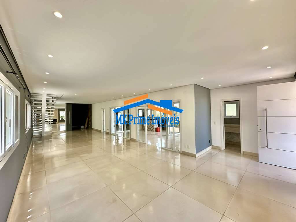 Casa de Condomínio para alugar com 4 quartos, 358m² - Foto 13