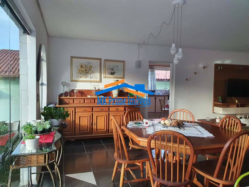 Casa de Condomínio para alugar com 3 quartos, 320m² - Foto 7